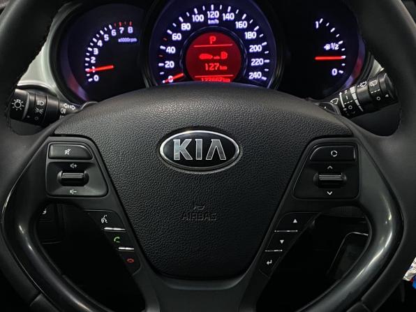 Kia Ceed II Рестайлинг с пробегом 2018 года, цена 1 429 000 рублей, 122661 км, универсал, Автокод Объявления