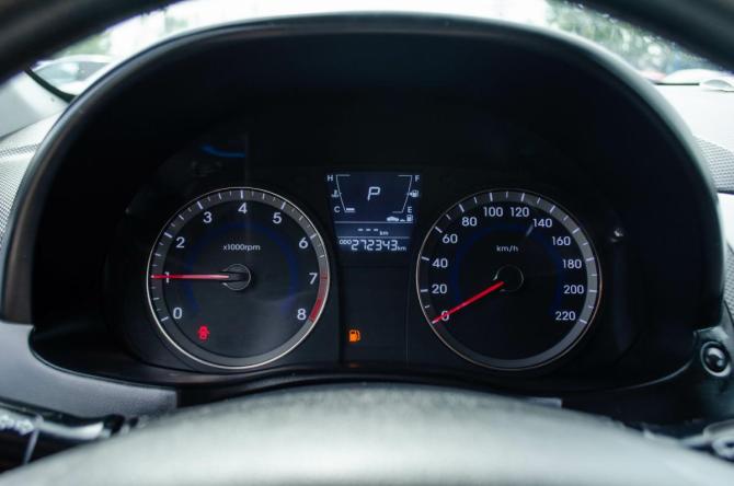 Hyundai Solaris I с пробегом 2012 года, цена 599 000 рублей, 270000 км, хэтчбек, Автокод Объявления