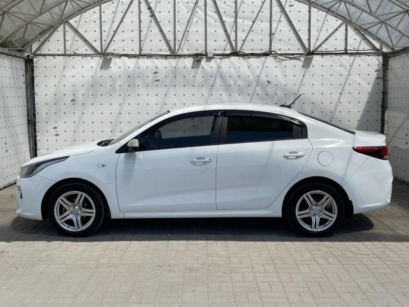 Kia Rio IV с пробегом 2017 года, цена 1 260 000 рублей, 123723 км, седан, Автокод Объявления