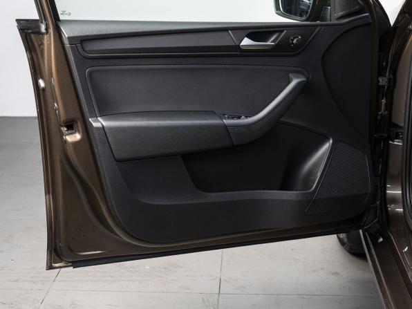 Volkswagen Polo VI с пробегом 2021 года, цена 1 929 000 рублей, 61904 км, лифтбек, Автокод Объявления
