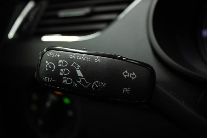 Skoda Octavia III (A7) Рестайлинг с пробегом 2018 года, цена 1 749 000 рублей, 175939 км, лифтбек, Автокод Объявления