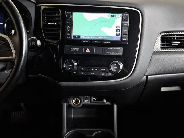 Mitsubishi Outlander III Рестайлинг с пробегом 2014 года, цена 1 543 000 рублей, 129278 км, внедорожник, Автокод Объявления