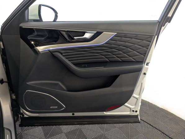 Hongqi HS5 I с пробегом 2023 года, цена 2 550 000 рублей, 29700 км, внедорожник, Автокод Объявления