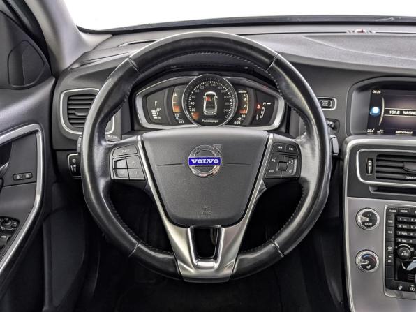 Volvo S60 Cross Country с пробегом 2018 года, цена 2 480 000 рублей, 138585 км, седан, Автокод Объявления