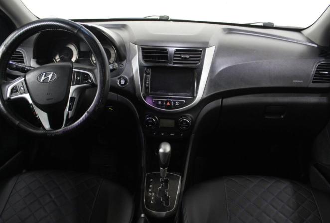 Hyundai Solaris I с пробегом 2013 года, цена 830 000 рублей, 184960 км, седан, Автокод Объявления
