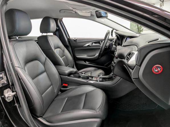 Infiniti QX30 с пробегом 2017 года, цена 2 250 000 рублей, 109103 км, внедорожник, Автокод Объявления