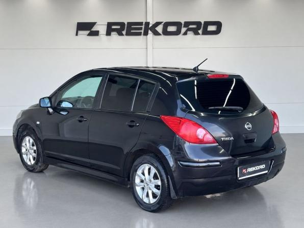 Nissan Tiida I Рестайлинг с пробегом 2012 года, цена 699 000 рублей, 261421 км, хэтчбек, Автокод Объявления