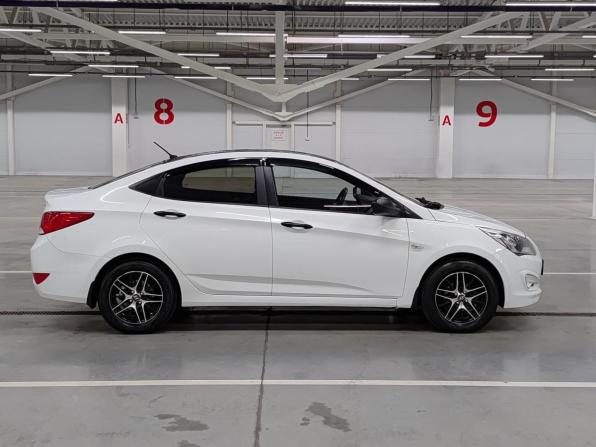 Hyundai Solaris I Рестайлинг с пробегом 2015 года, цена 850 000 рублей, 168114 км, седан, Автокод Объявления