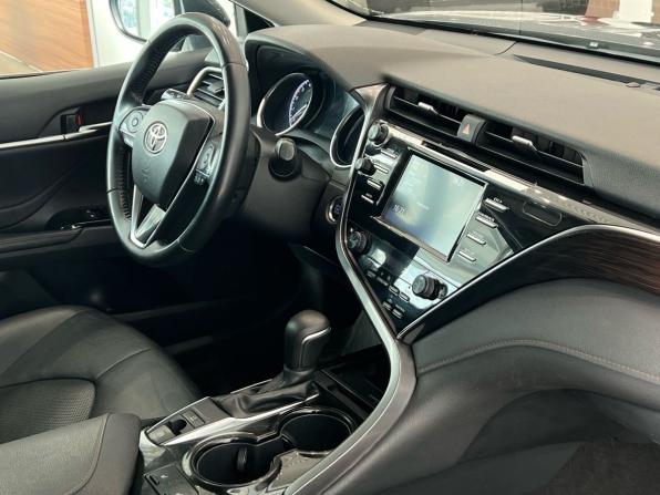Toyota Camry VIII (XV70) с пробегом 2021 года, цена 2 630 000 рублей, 160000 км, седан, Автокод Объявления