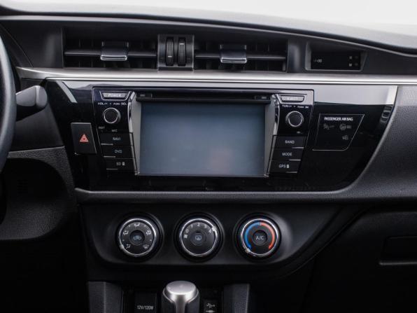 Toyota Corolla XI (E160 E170 E180) с пробегом 2015 года, цена 1 495 000 рублей, 93760 км, седан, Автокод Объявления