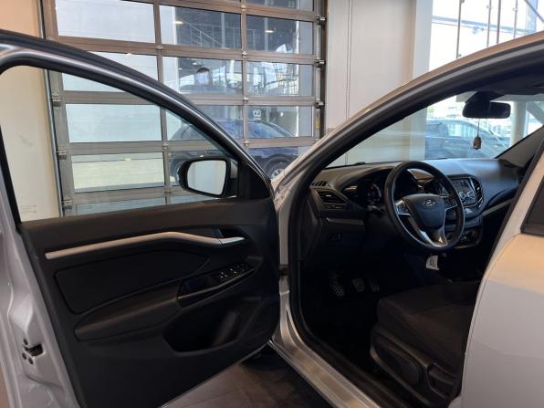 Lada (ВАЗ) Vesta I с пробегом 2021 года, цена 1 030 000 рублей, 115498 км, седан, Автокод Объявления