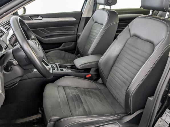 Volkswagen Passat B8 Рестайлинг с пробегом 2021 года, цена 2 490 000 рублей, 90268 км, седан, Автокод Объявления