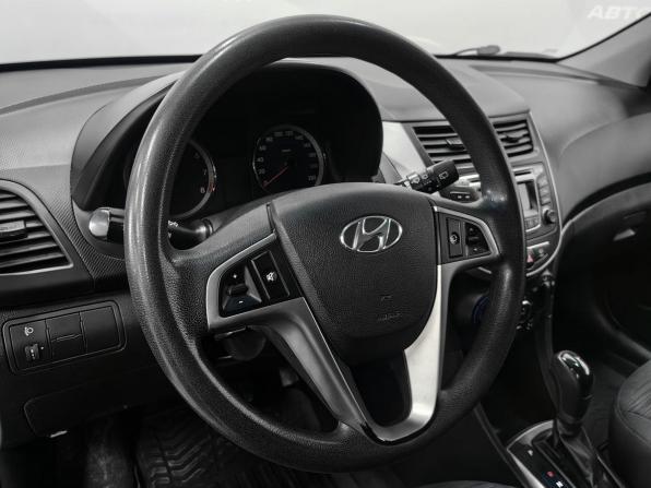 Hyundai Solaris I Рестайлинг с пробегом 2015 года, цена 850 000 рублей, 125312 км, хэтчбек, Автокод Объявления