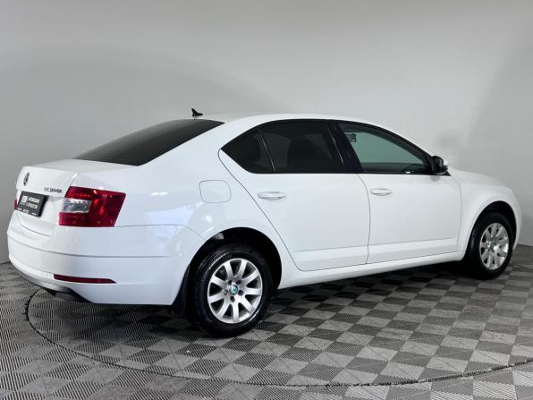 Skoda Octavia III (A7) Рестайлинг с пробегом 2018 года, цена 1 477 000 рублей, 171063 км, лифтбек, Автокод Объявления
