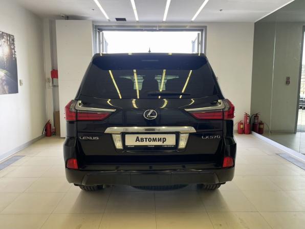 Lexus LX III Рестайлинг 2 с пробегом 2017 года, цена 6 800 000 рублей, 148000 км, внедорожник, Автокод Объявления