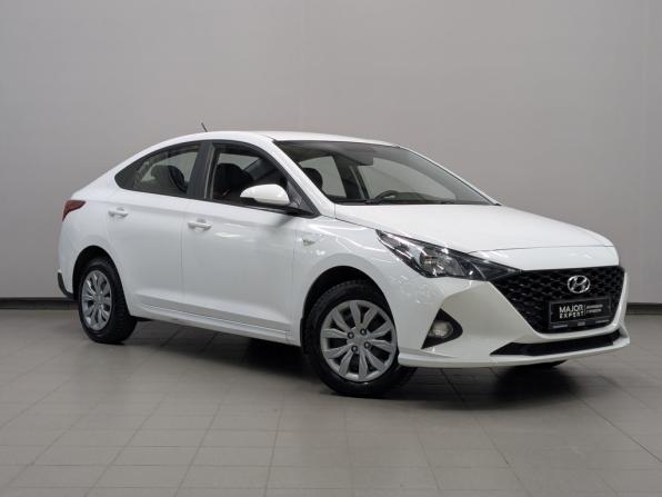 Hyundai Solaris II Рестайлинг с пробегом 2022 года, цена 1 595 000 рублей, 90141 км, седан, Автокод Объявления