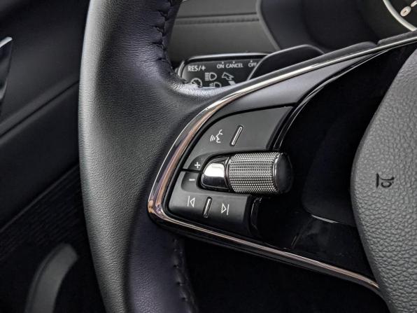 Skoda Octavia IV (A8) с пробегом 2022 года, цена 2 680 000 рублей, 34856 км, лифтбек, Автокод Объявления