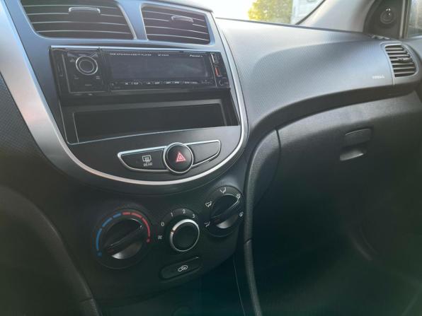 Hyundai Solaris I с пробегом 2014 года, цена 653 021 рубль, 122031 км, седан, Автокод Объявления