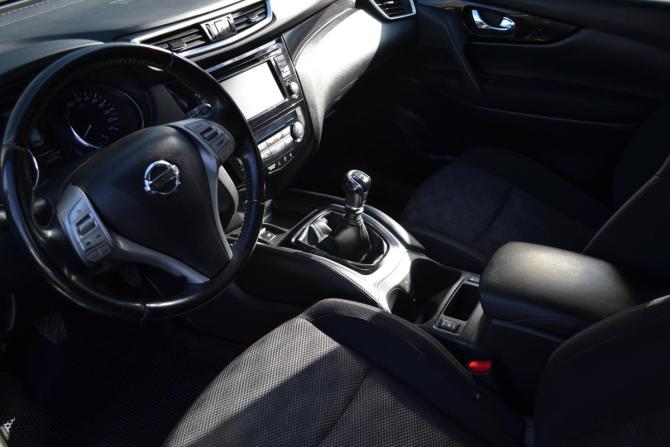 Nissan Qashqai II с пробегом 2017 года, цена 1 300 000 рублей, 186851 км, внедорожник, Автокод Объявления