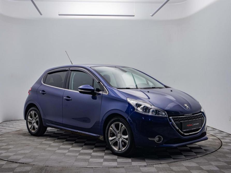 Peugeot 208 I Москва  - изображение 3