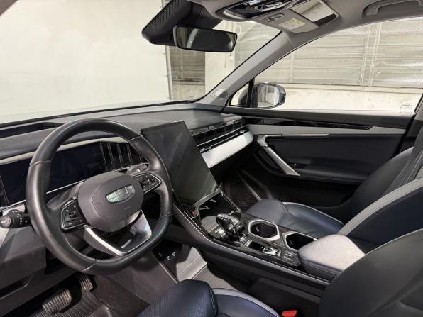 Geely Atlas II с пробегом 2024 года, цена 2 999 800 рублей, 43129 км, внедорожник, Автокод Объявления
