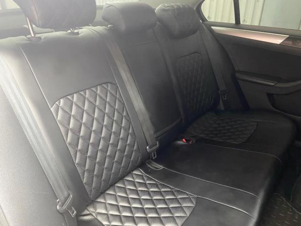 Volkswagen Jetta VI Рестайлинг с пробегом 2015 года, цена 1 150 000 рублей, 199677 км, седан, Автокод Объявления