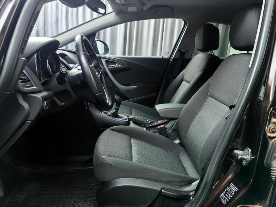 Opel Astra J Рестайлинг Москва  - изображение 9