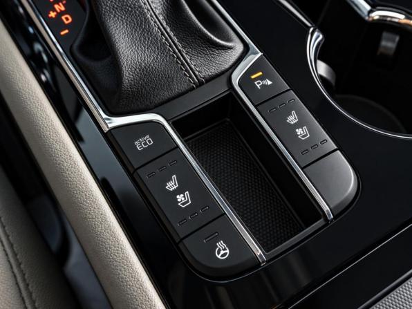 Kia Carnival III с пробегом 2019 года, цена 3 289 000 рублей, 123391 км, минивэн, Автокод Объявления