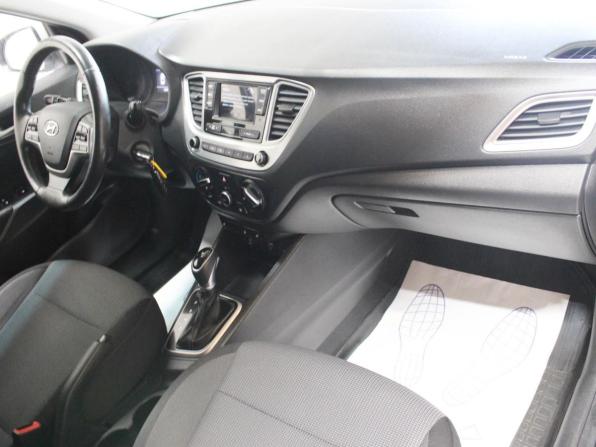 Hyundai Solaris II с пробегом 2019 года, цена 1 434 000 рублей, 90476 км, седан, Автокод Объявления