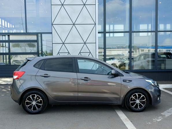 Kia Rio III Рестайлинг с пробегом 2015 года, цена 1 139 000 рублей, 120627 км, хэтчбек, Автокод Объявления