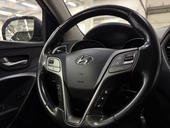 Hyundai Santa Fe III Рестайлинг с пробегом 2015 года, цена 1 730 000 рублей, 232484 км, внедорожник, Автокод Объявления