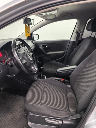 Volkswagen Polo V с пробегом 2013 года, цена 550 000 рублей, 220000 км, седан, Автокод Объявления