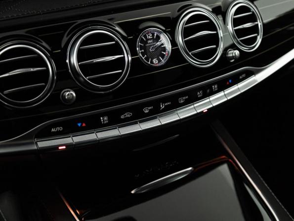 Mercedes-Benz Maybach S-Класс I (X222) Рестайлинг с пробегом 2019 года, цена 8 999 999 рублей, 33581 км, седан, Автокод Объявления