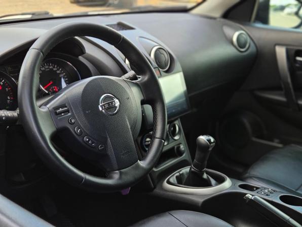 Nissan Qashqai I Рестайлинг с пробегом 2011 года, цена 750 000 рублей, 220000 км, внедорожник, Автокод Объявления