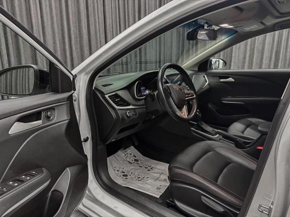 Chevrolet Monza II с пробегом 2020 года, цена 1 249 000 рублей, 48000 км, седан, Автокод Объявления