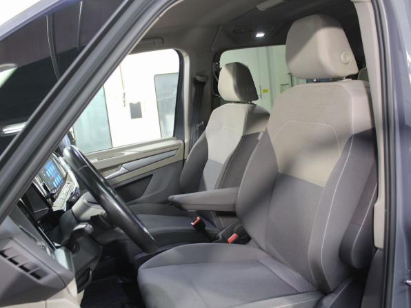 Volkswagen Multivan T7 с пробегом 2022 года, цена 6 500 000 рублей, 59000 км, минивэн, Автокод Объявления