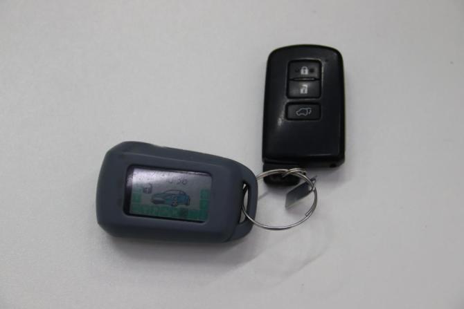 Toyota RAV4 IV (XA40) Рестайлинг с пробегом 2016 года, цена 2 695 950 рублей, 63777 км, внедорожник, Автокод Объявления