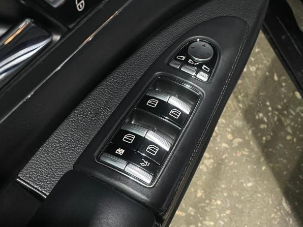 Mercedes-Benz S-Класс V (W221) Рестайлинг с пробегом 2009 года, цена 1 494 000 рублей, 216028 км, седан, Автокод Объявления