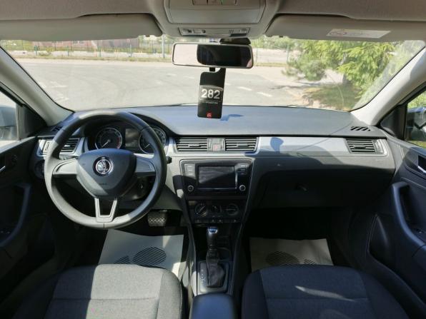 Skoda Rapid I Рестайлинг с пробегом 2018 года, цена 1 350 000 рублей, 76020 км, лифтбек, Автокод Объявления