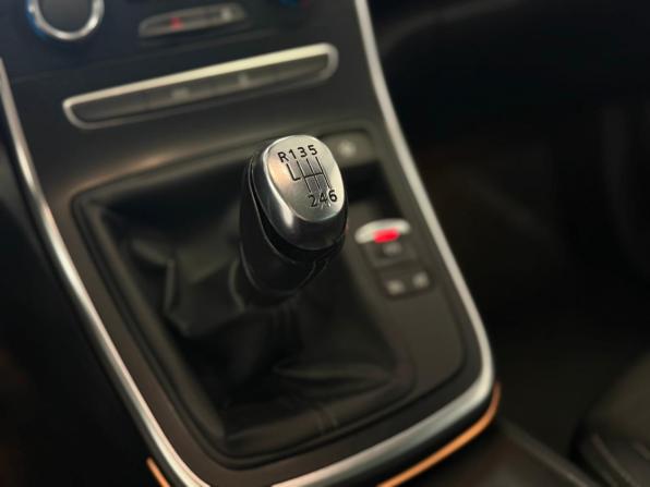 Renault Scenic IV с пробегом 2019 года, цена 1 750 000 рублей, 155609 км, компактвэн, Автокод Объявления