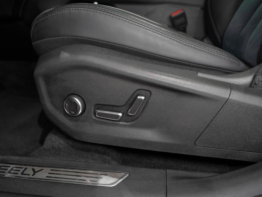 Geely Monjaro I Москва  - изображение 26