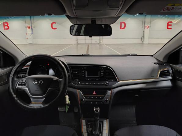 Hyundai Elantra VI (AD) с пробегом 2016 года, цена 1 399 000 рублей, 216696 км, седан, Автокод Объявления