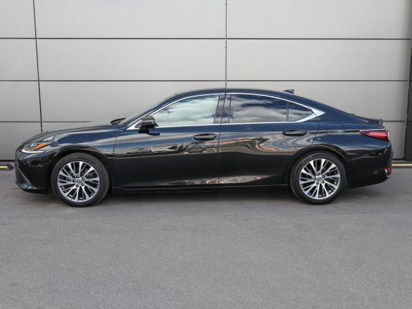 Lexus ES VII с пробегом 2018 года, цена 3 575 000 рублей, 147299 км, седан, Автокод Объявления