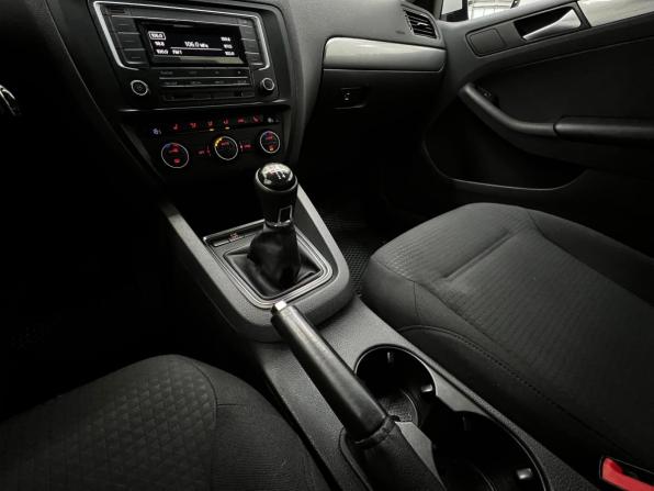 Volkswagen Jetta VI Рестайлинг с пробегом 2015 года, цена 980 000 рублей, 203323 км, седан, Автокод Объявления