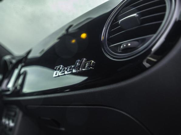 Volkswagen Beetle II (A5) с пробегом 2013 года, цена 1 300 000 рублей, 214000 км, хэтчбек, Автокод Объявления