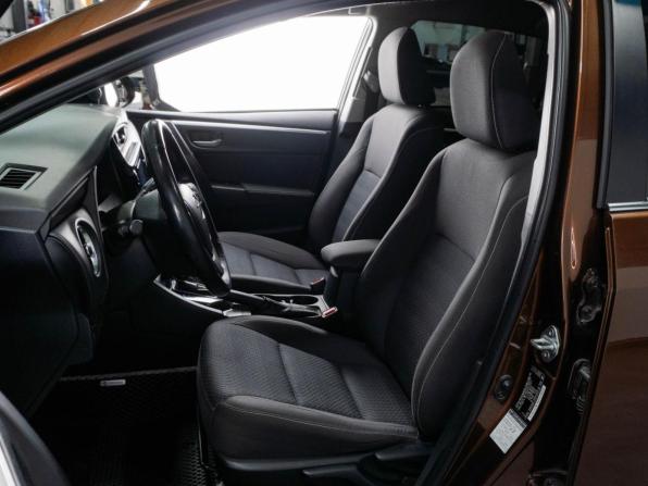 Toyota Corolla XI (E160 E170 E180) Рестайлинг 1 с пробегом 2018 года, цена 1 799 000 рублей, 116097 км, седан, Автокод Объявления