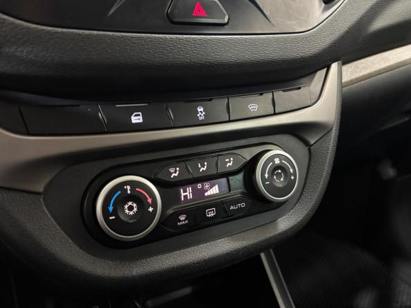 Lada (ВАЗ) Vesta I с пробегом 2019 года, цена 860 000 рублей, 111628 км, седан, Автокод Объявления