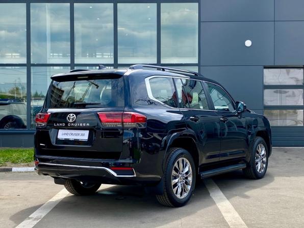 Новый Toyota Land Cruiser 300 Series 2025 года, цена 16 000 000 рублей, внедорожник, Автокод Объявления