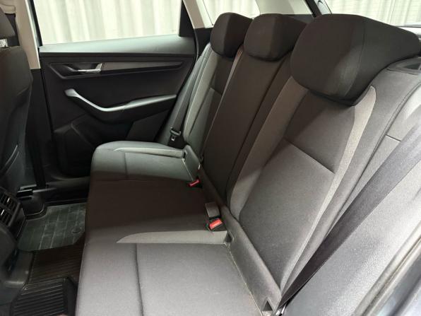 Skoda Karoq I с пробегом 2021 года, цена 2 629 000 рублей, 30121 км, внедорожник, Автокод Объявления