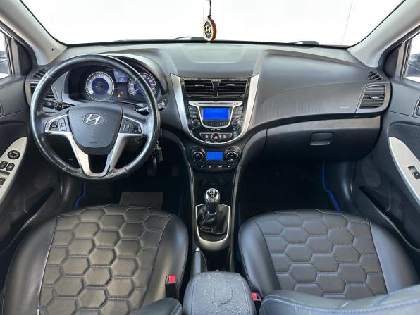 Hyundai Solaris I с пробегом 2013 года, цена 830 000 рублей, 158300 км, седан, Автокод Объявления